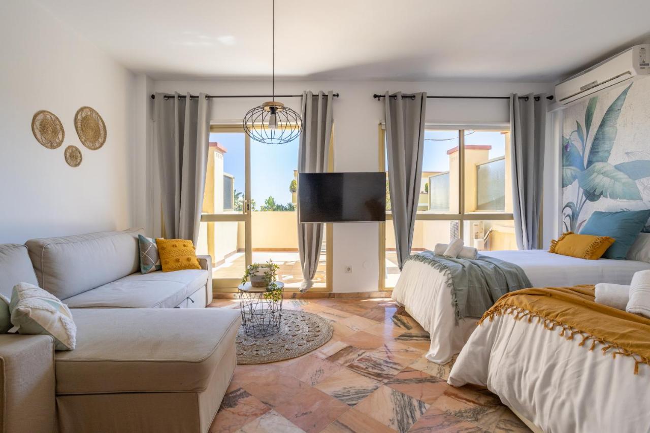 Oleholidays 225 Romana Playa Junto Al Mar Marbella Exteriör bild