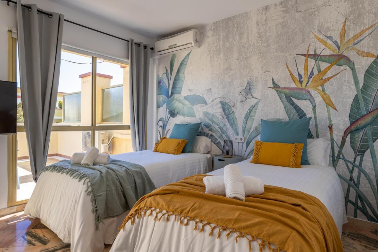 Oleholidays 225 Romana Playa Junto Al Mar Marbella Exteriör bild